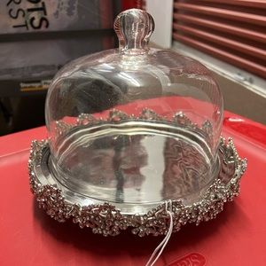 Brand New Never Used Nicole Miller Cake Stand